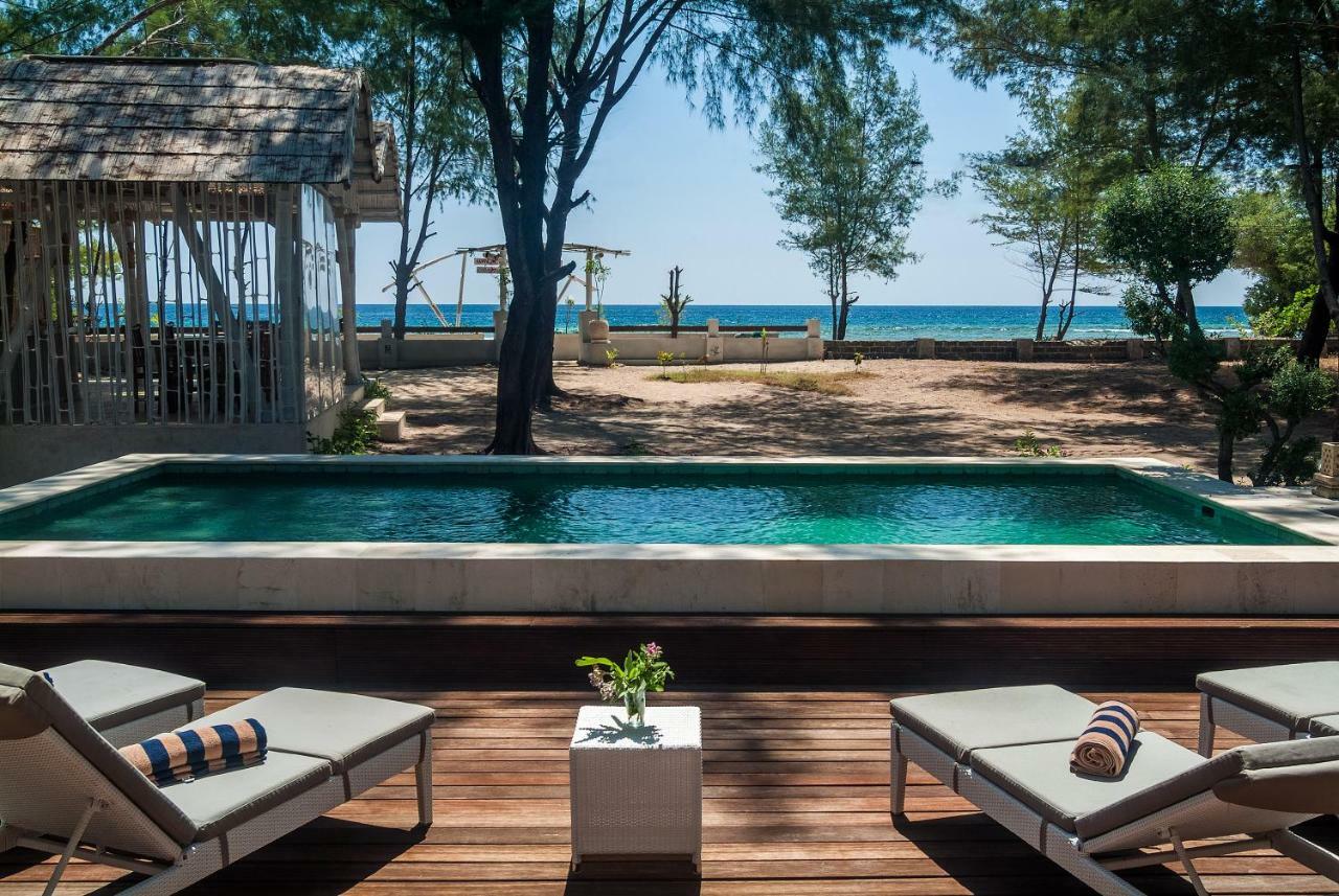 Coral Flora Front * Gili Trawangan