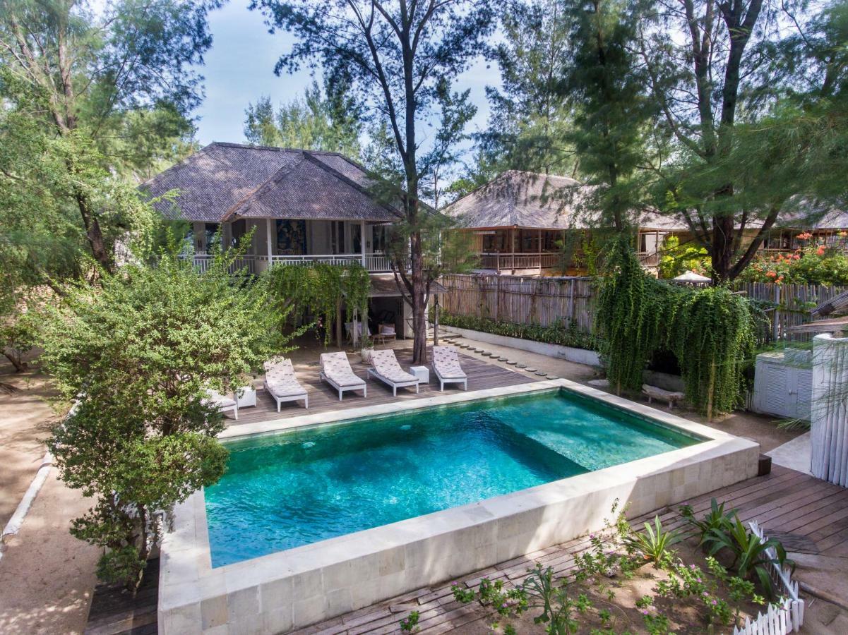 Villa Coral Flora Front *